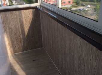 Внутренняя отделка балкона с подоконником под древо Danke
