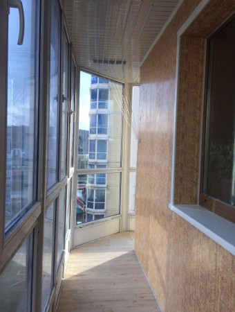 Французское остекление балконы с отделкой под дерево