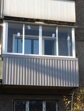 Холодный балкон с сайдингом